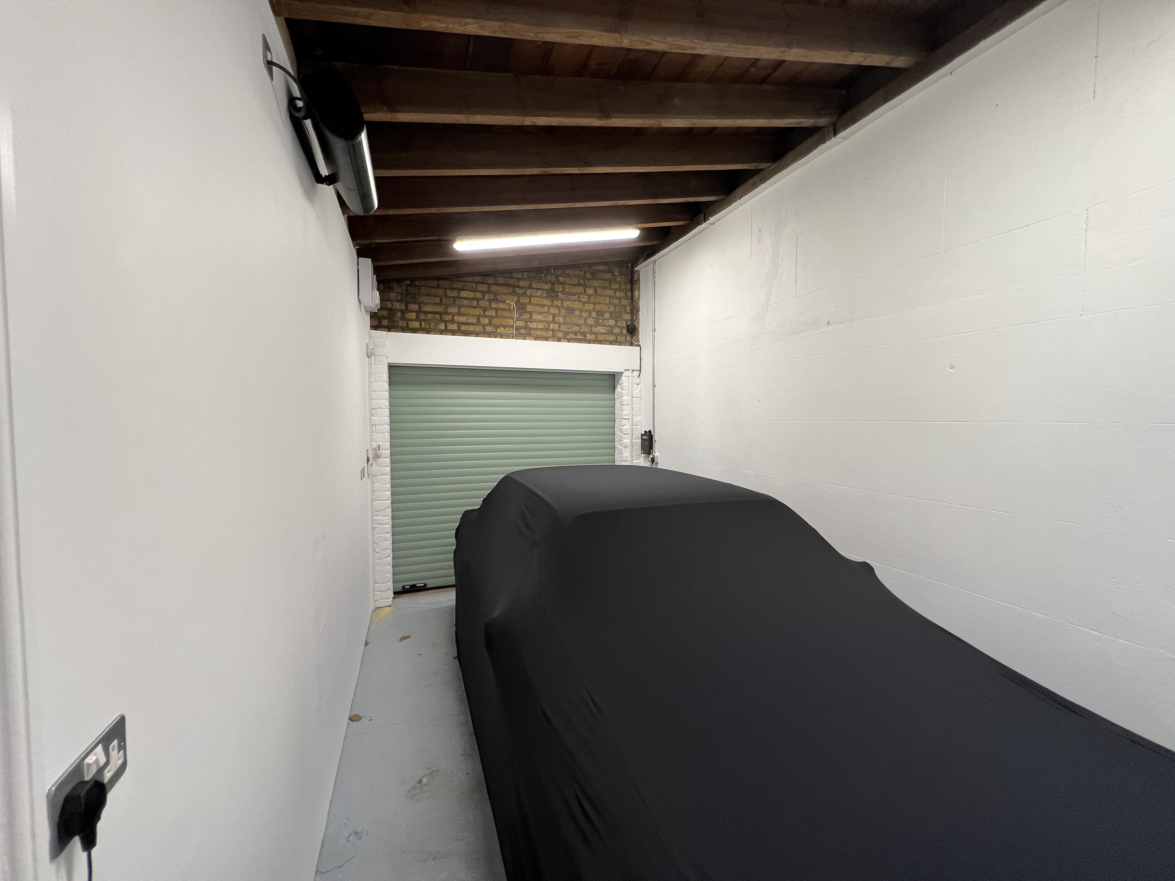 Image of the double garage