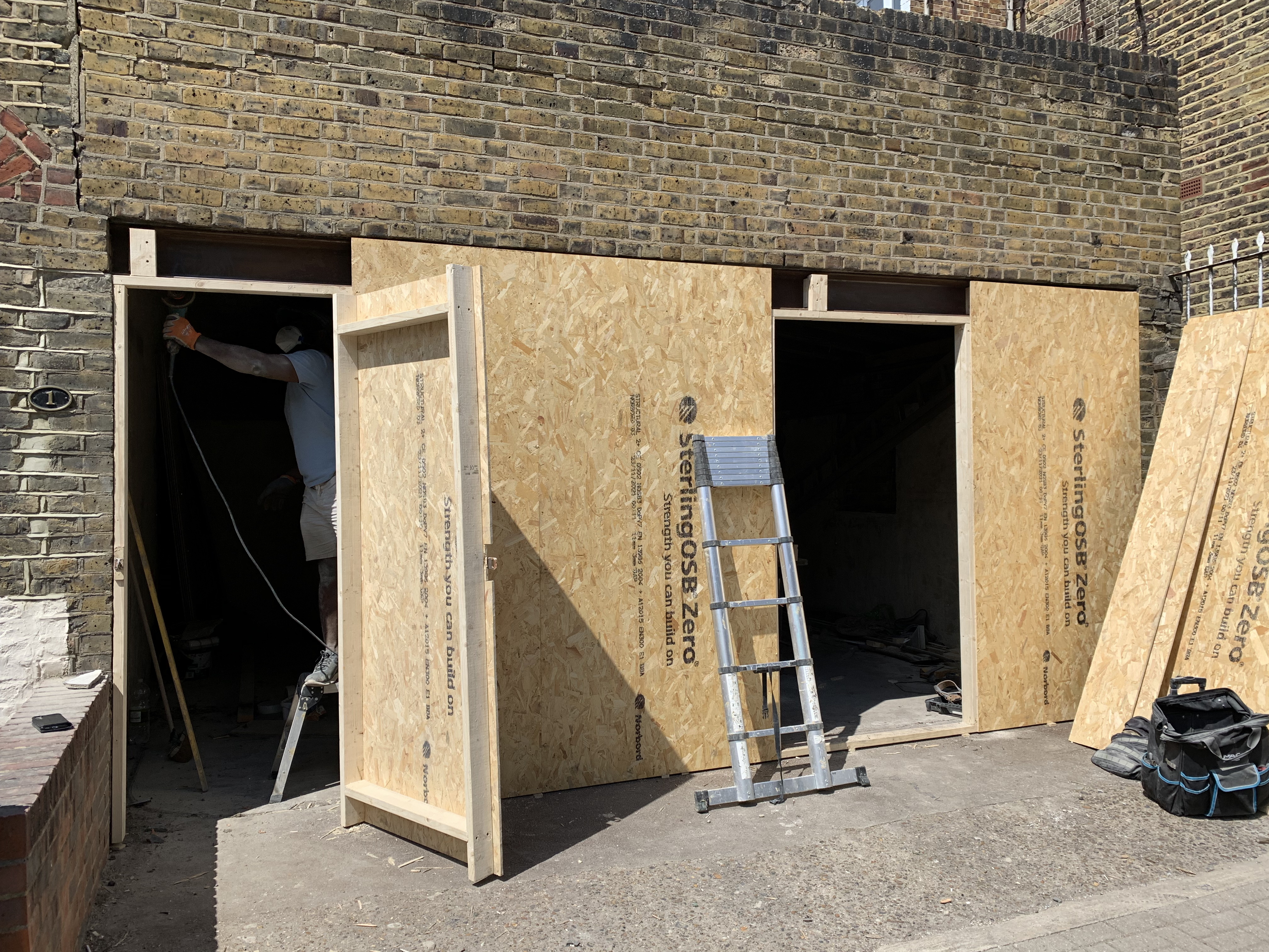 Image of the double garage